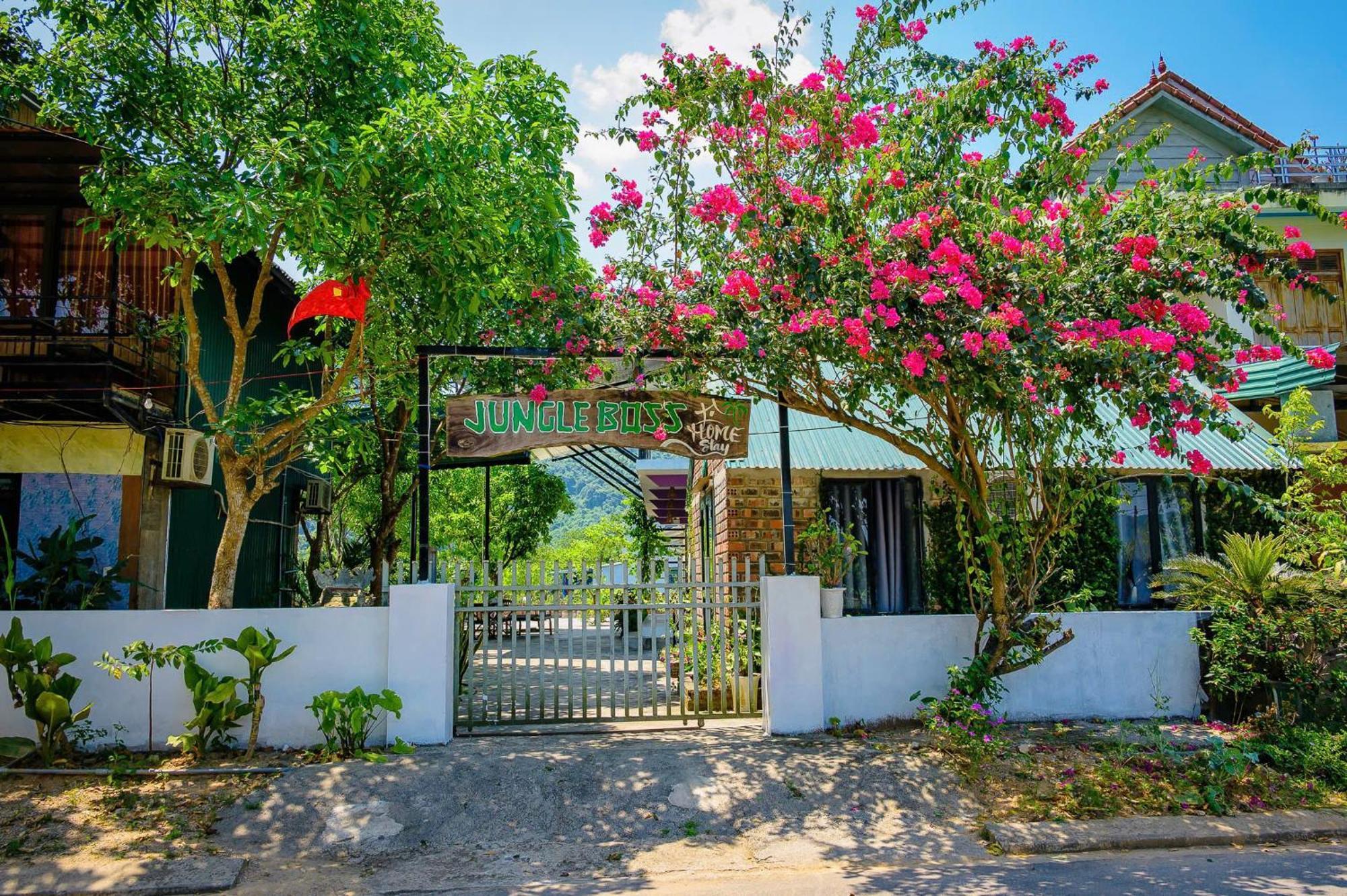Jungle Boss Homestay Phong Nha Exterior photo